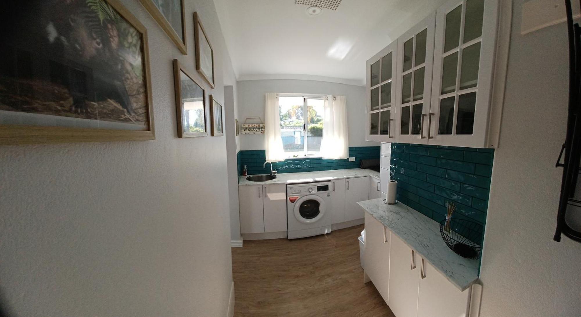 Palm Beach Guest House Rockingham Bagian luar foto